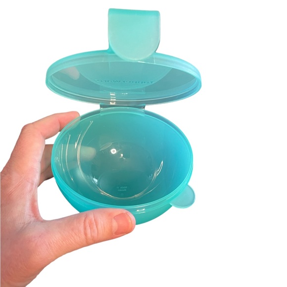 Vintage Tupperware Onion Keeper Teal - Picture 4 of 4